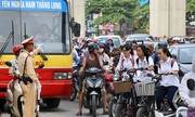 Ở Việt Nam, mọi quy tắc an toàn giao thông đều vô nghĩa?