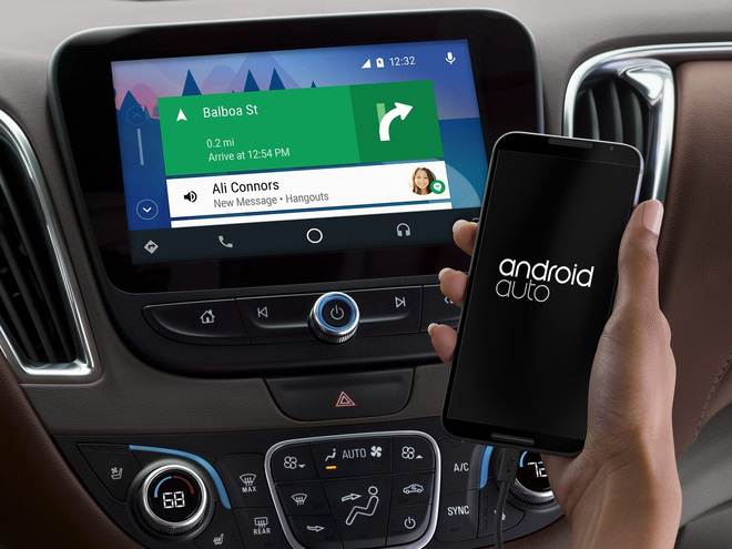 Google đang thể hiện tham vọng trong ngành công nghiệp xe hơi với Android Auto 