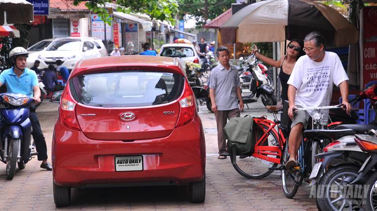 6 mẹo giúp lái xe an toàn trong phố đông