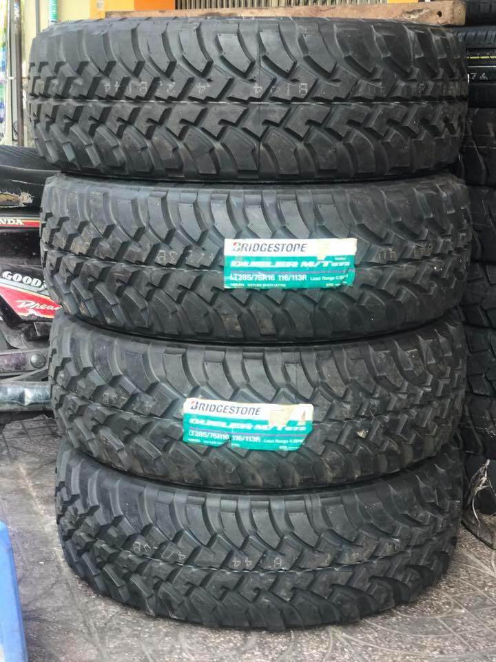 Lốp Bridgestone Dueler M/T 265/75R16 Made in Japan giá chỉ 4.000.000/cái 