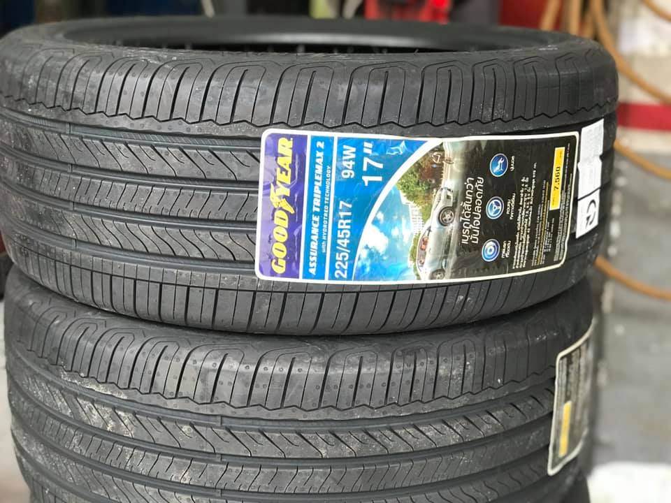 Lốp Xe 225/45R17 Goodyear Triplemax 2 dòng đi êm ái Mua 3 tặng 1 