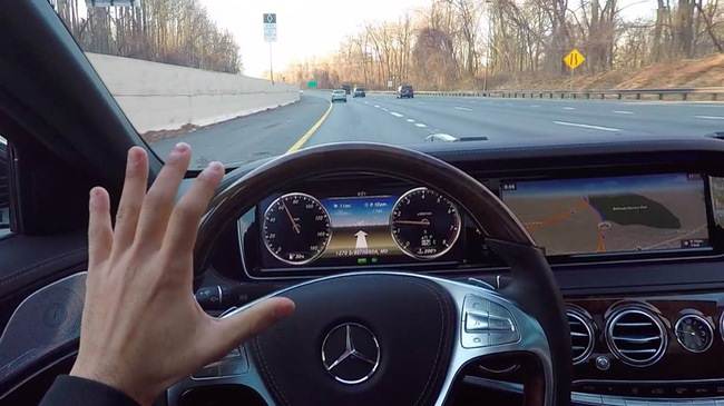 Mercedes-Benz công bố 5 công nghệ tân tiến nhất trên xe sang