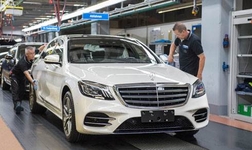 Mercedes xuất xưởng S-class 2018 tự lái đầu tiên 