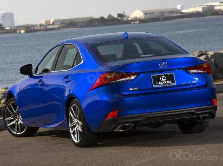 Ưu nhược điểm của Lexus IS 2019